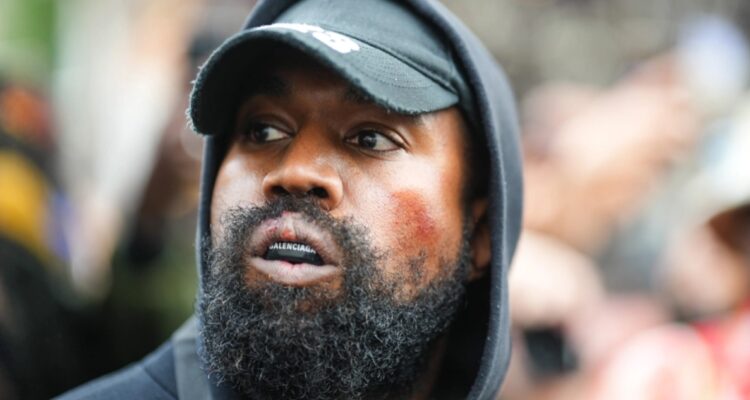 Extrabajadores de Yeezy y Adidas acusan a Kanye West de usar pornografía para intimidar al personal