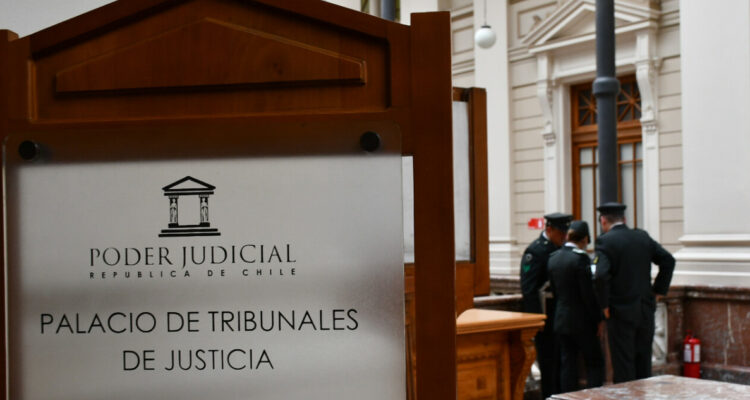 Gobierno continúa dialogando con senadores para definir candidato para Fiscal Nacional