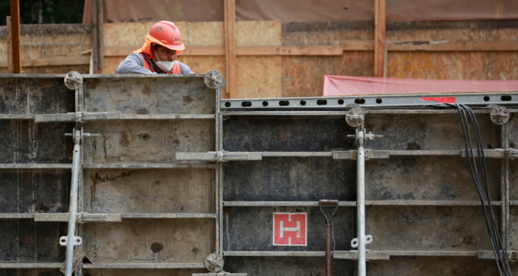 Gobierno contratos constructoras