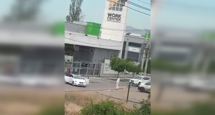 Graban millonario saqueo a bodega de celulares en Renca: al menos 20 delincuentes se fugaron