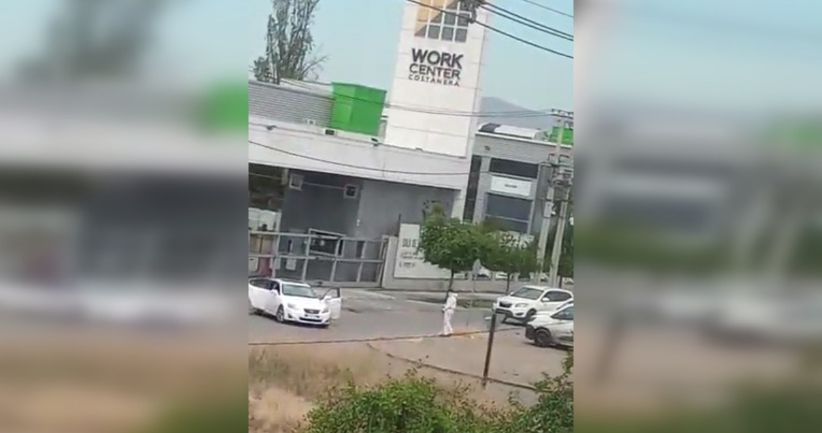 Graban millonario saqueo a bodega de celulares en Renca: al menos 20 delincuentes se fugaron