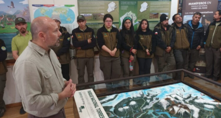 Paro de guardaparques vivirá jornada clave tras reunión con director nacional de Conaf