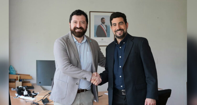 Indap y CNR coordinan acciones para fortalecer pequeña agricultura