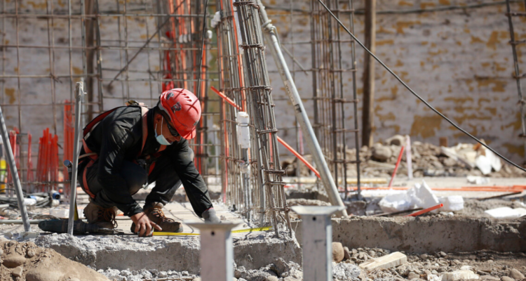 MOP inyecta recursos para que empresas no abandonen proyectos