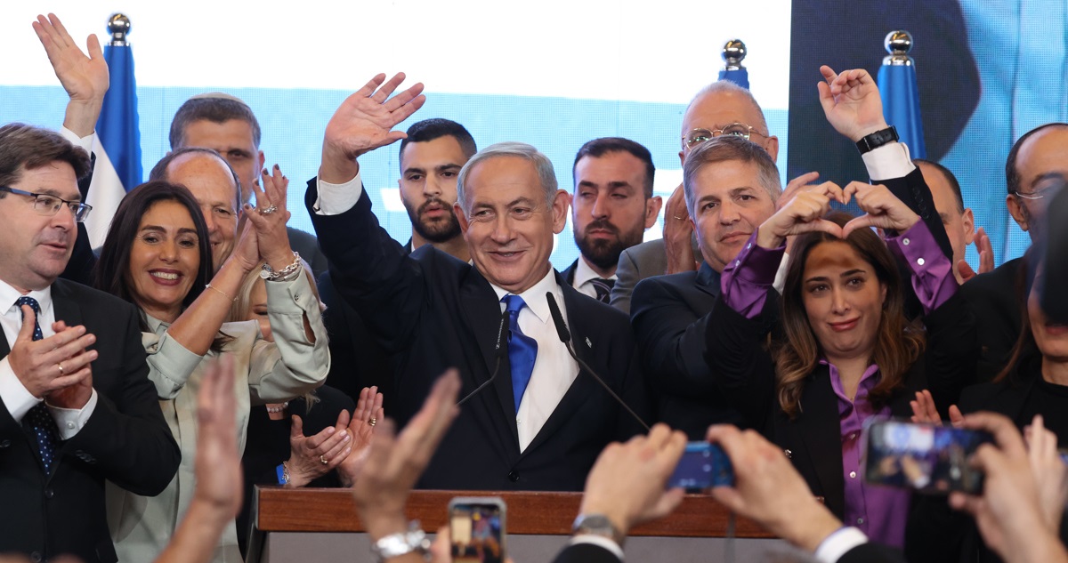 El exprimer ministro Netanyahu junto a sus aliados.