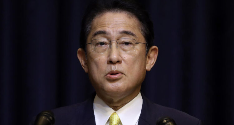 Primer ministro japonés protesta ante China