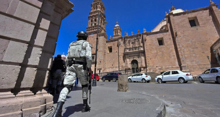 Jefe de la Guardia Nacional de México muere tras combate con narcotraficantes