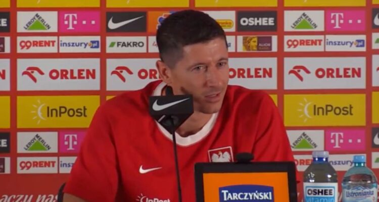 Lewandowski se molestó con periodista sobre sus dichos de Lionel Messi