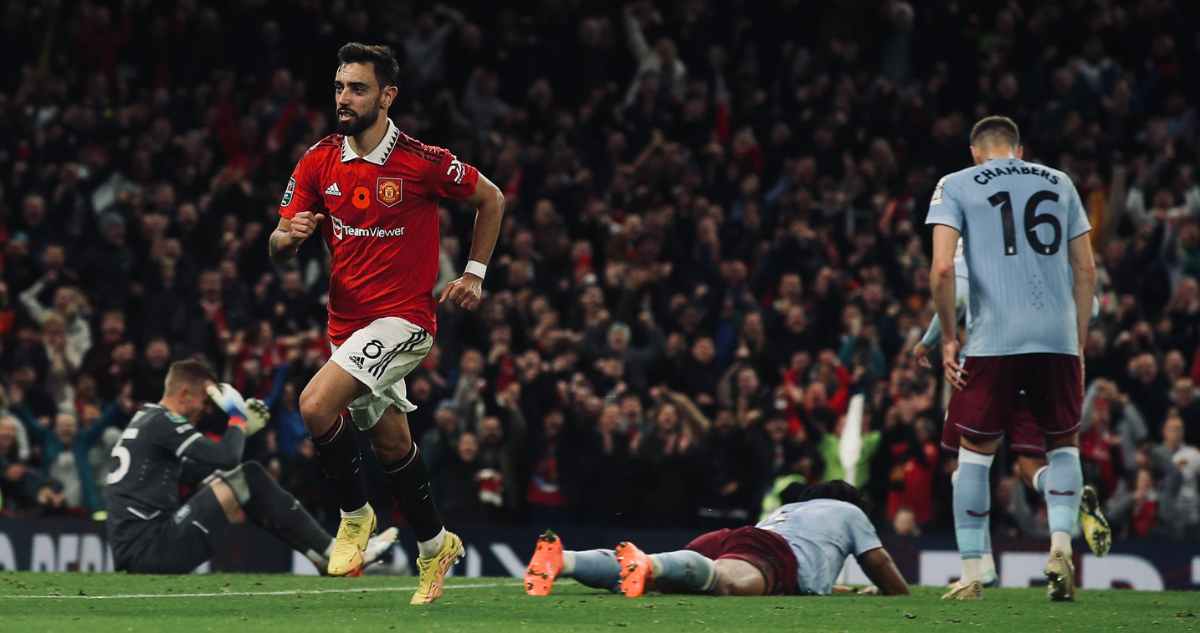Manchester United consigue eliminar de la Carabao Cup al Aston Villa.