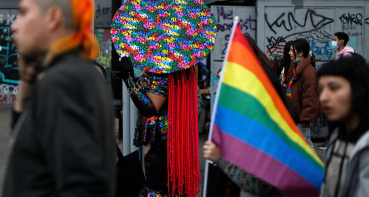 Movilh denuncia 66% de aumento en crímenes de odio este año: “La Ley Zamudio es un león sin dientes”