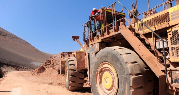 Sonami reitera que proyecto de royalty a la minería “mantiene una carga tributaria excesiva”