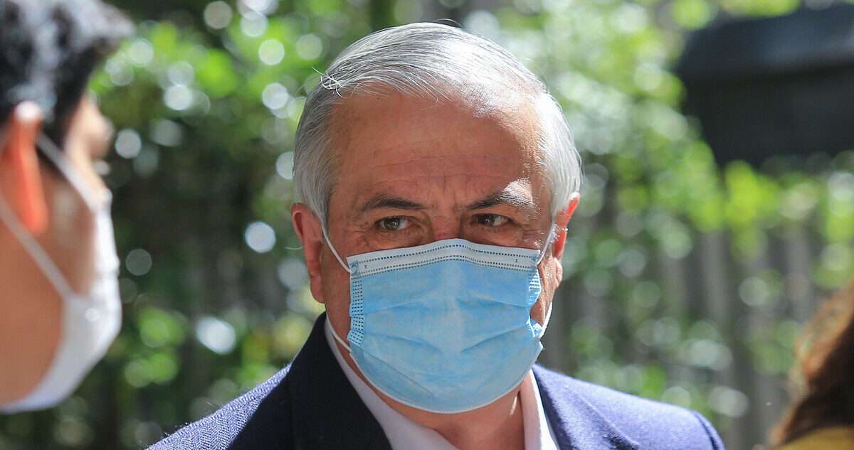 Foto contexto Mañalich y nueva variante de Ómicron