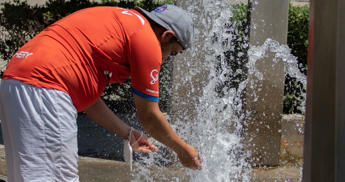 Hasta 33 grados en Santiago: Meteorología prevé altas temperaturas para esta semana