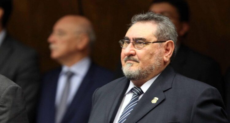 Presidente de la Suprema de Paraguay deja el cargo tras denuncia contra su hijo