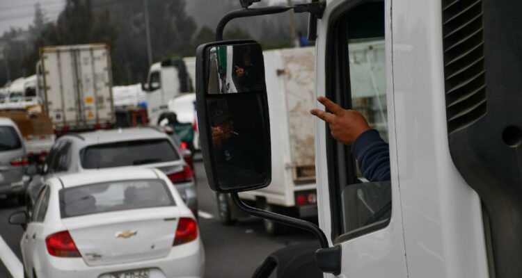 Gremios empresariales se alinean con Gobierno: Concuerdan que petición de camioneros es desmedida