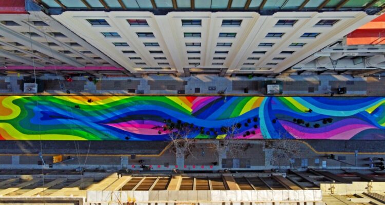 Municipalidad de Santiago anuncia cierre deficitivo de calle Bandera para convertirlo en paseo peatonal