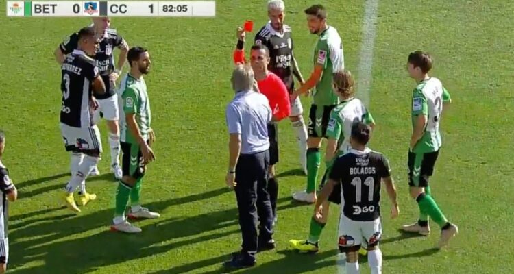 Manuel Pellegrini pierde el control en nueva derrota del Betis ante Colo Colo