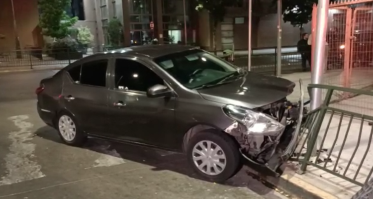 Con un baleado y cuatro detenidos termina persecución contra acusados de robo en Santiago