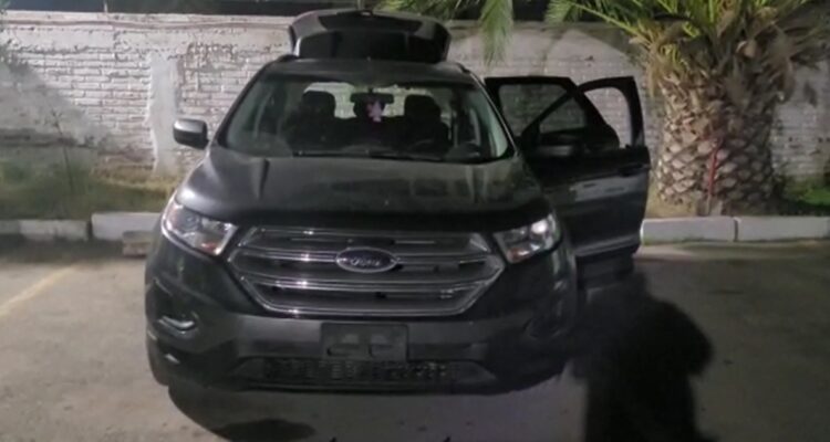 Persecución que atravesó Santiago terminó con dos detenidos por circular en camioneta robada