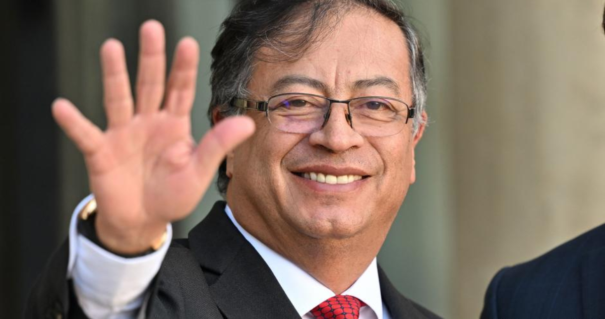 100 primeros días de Petro reforma tributaria, relaciones con Maduro y Paz Total en Colombia