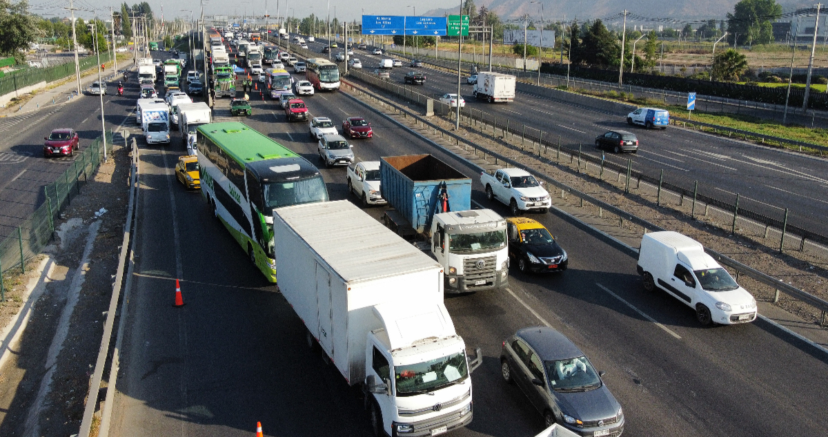Prevén alza de precios y desabastecimiento en algunas zonas a consecuencia del paro de camioneros
