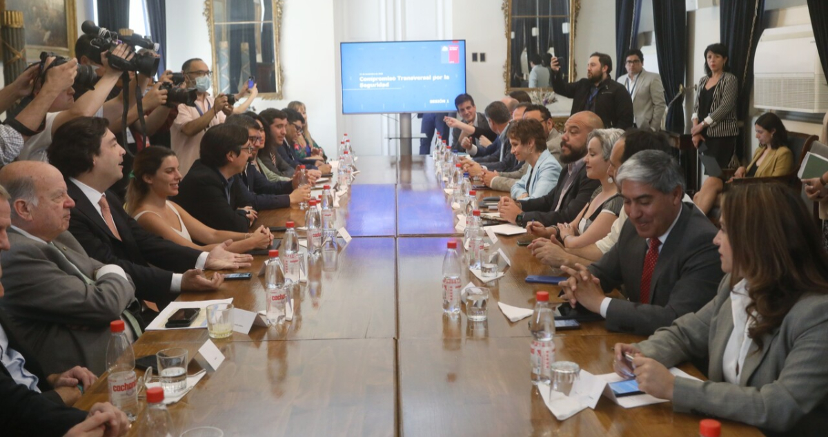 “Acuerdo transversal por seguridad”: Gobierno concreta primera reunión con oficialismo y oposición