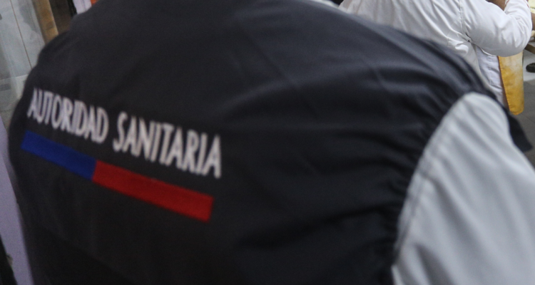 productos en descomposición en empresa de granos