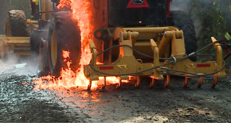 Queman maquinaria en Loncoche