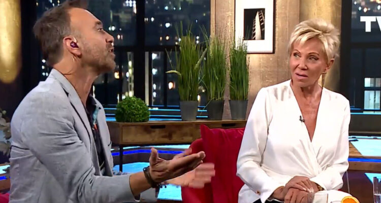 Jordi Castell hablando con Raquel Argandoña en el programa Tal Cual.