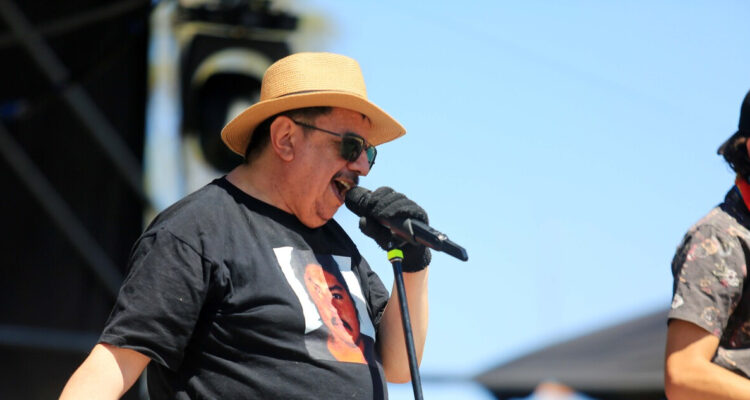 Mauricio Redolés: “No hay una conciencia mayor en la sociedad de la herida que dejó la dictadura”