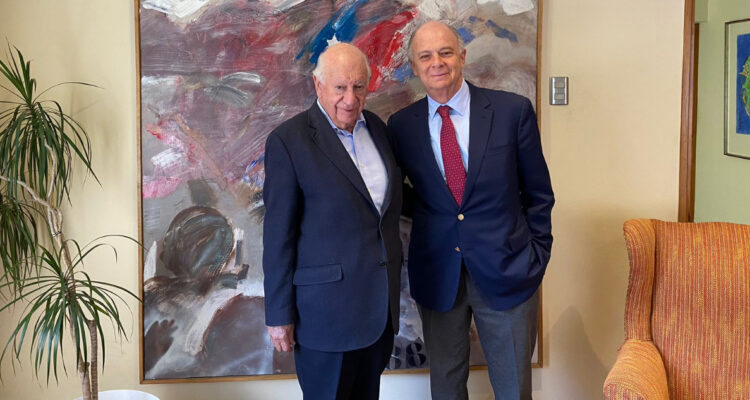 De visita en Chile historiador mexicano Enrique Krauze visita a expresidente Lagos