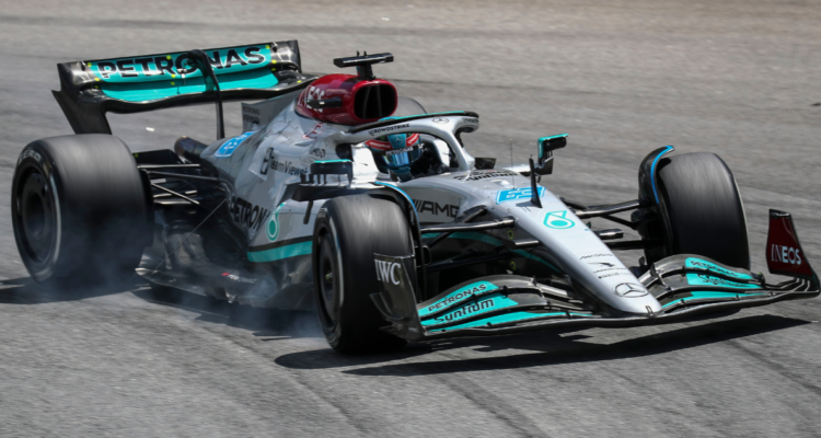 George Russell consigue la pole y largará primero en el GP de Brasil.