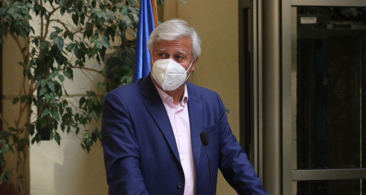 El senador socialista, Gastón Saavedra, solicitó extender el Estado de Excepción a la provincia de Concepción.