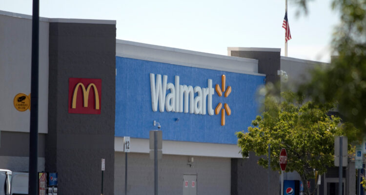 Foto contexto de Walmart por tiroteo en EEUU