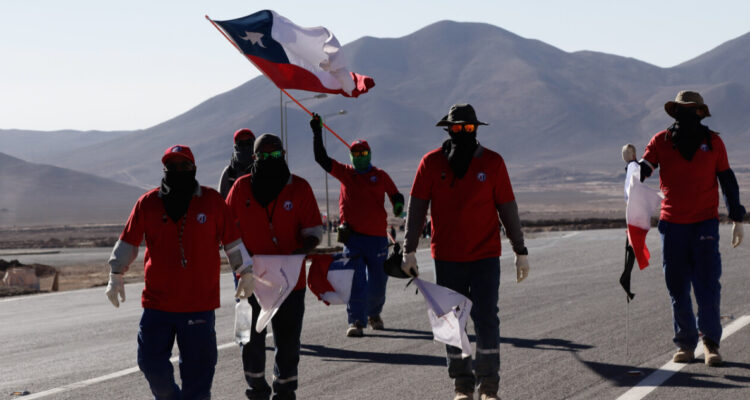 Sindicato convoca a huelga por incumplimiento de Minera Escondida