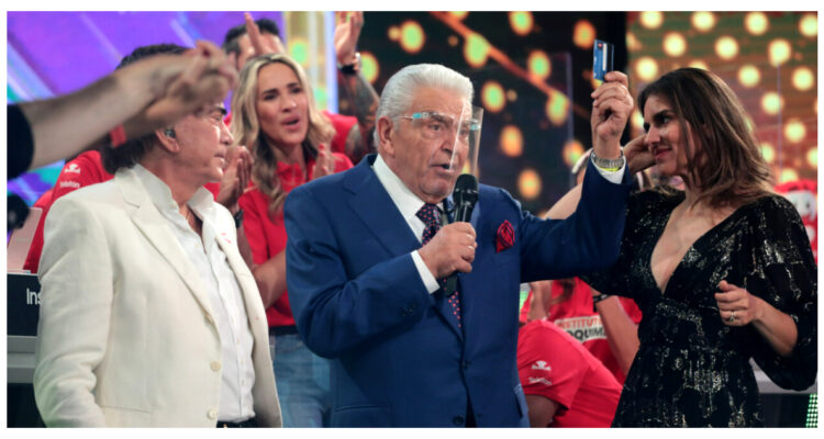 Animadores de la Teletón 2021 en el