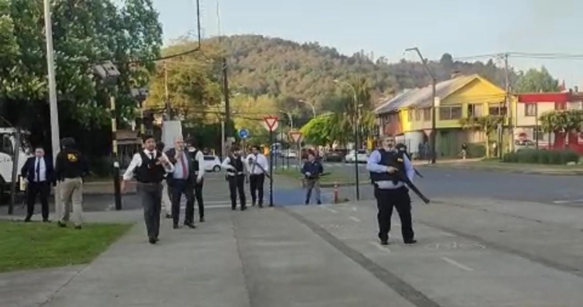 Enfrentamiento entre PDI y manifestantes en Temuco