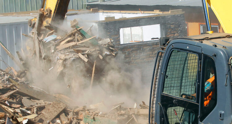 Foto contexto demolición casas toma Fundo Santa Rosa en Quillota