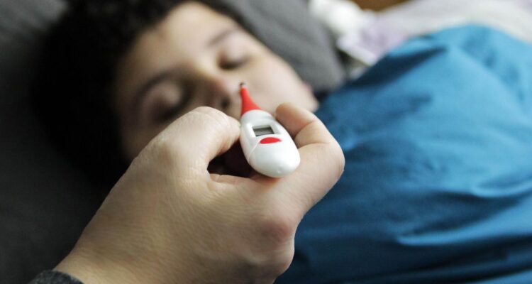 Qué es la “triplendemia” y por qué se usa ese término por las enfermedades respiratorias