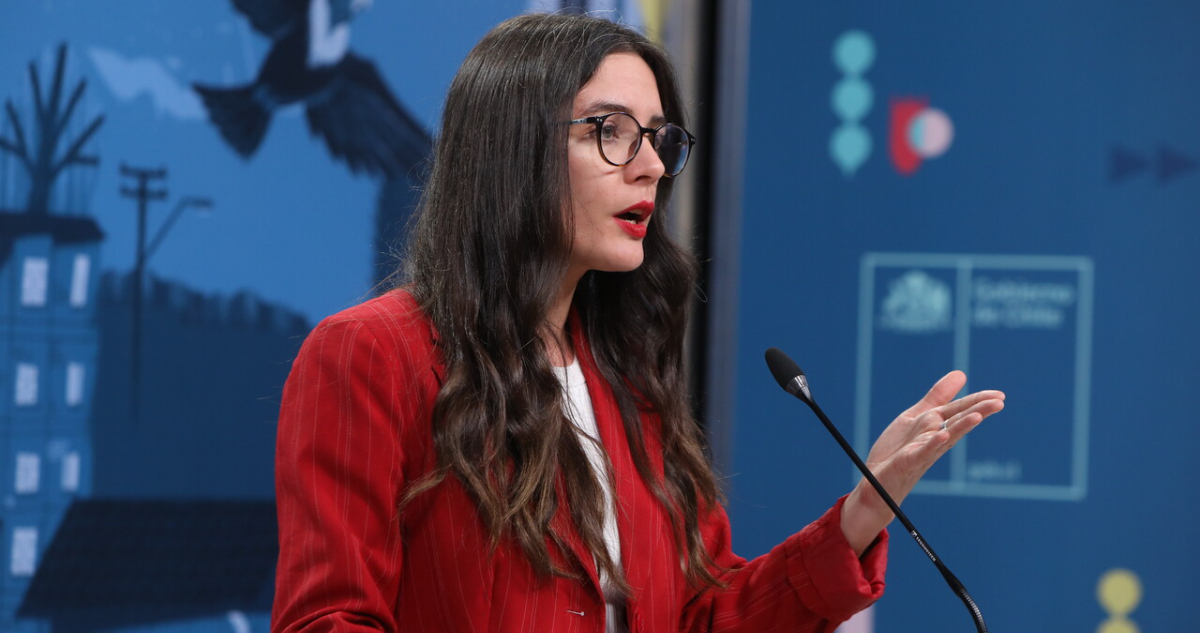 Ministra Vallejo: “No van a lograr mejores pensiones rascándose con sus propias uñas”