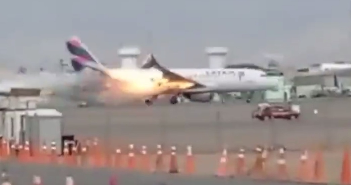 Gestionan vuelo humanitario para familia de bombero fallecido en aeropuerto