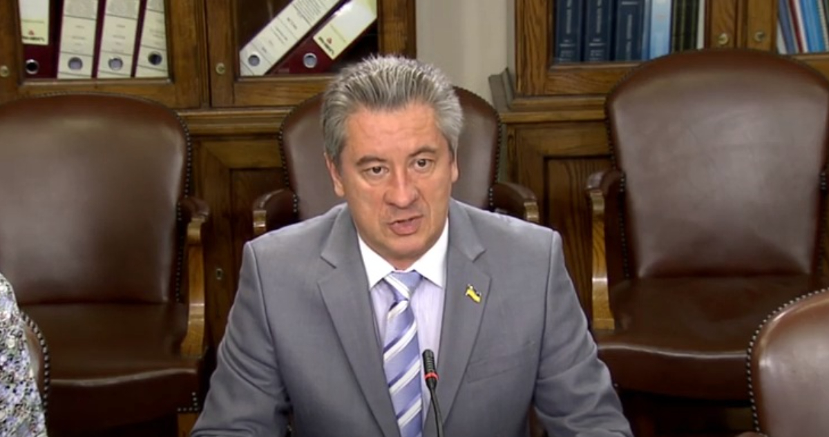 Diplomático ucraniano acusa a la izquierda de impedir discurso de Zelenski ante el Congreso chileno