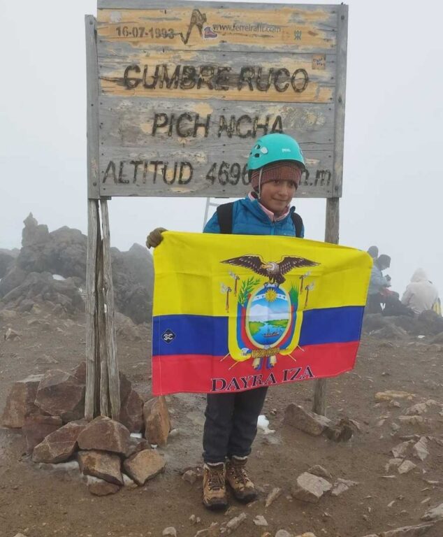 Fallece la pequeña montañista Dayra Iza en el Volcán Antisana.
