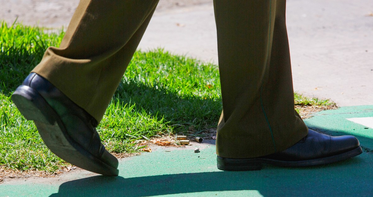 En dormitorio de comisaría: dan de baja a carabinero por meterse en cama de colega, tocarlo y grabar