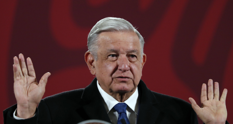 Presidente de México confirma que Pedro Castillo lo llamó para pedir asilo