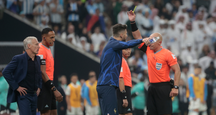 Árbitro VAR defiende lo realizado por sus compañeros en la final del Mundial.