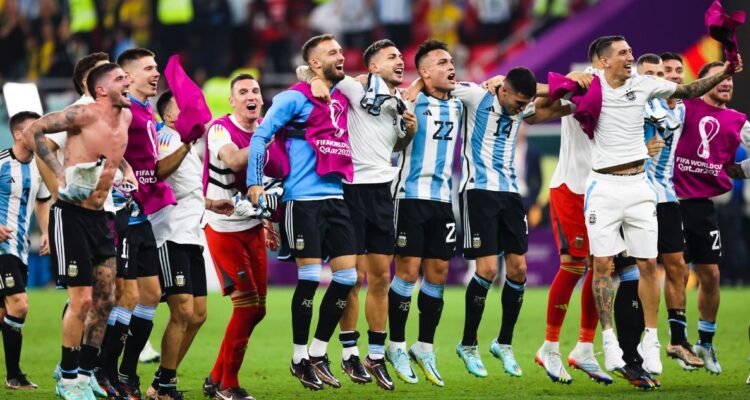 Seleccion argentina dedica canto a Brasil tras avanzar a cuartos en Qatar