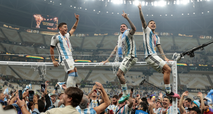 Ministra de Deportes francesa repudia los festejos en Argentina.
