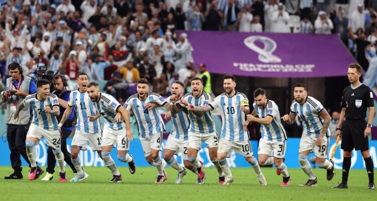 Argentina celebrando su victoria sobre Países Bajos.