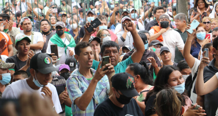Bolivia: Santa Cruz inicia paro de 24 horas tras detención de gobernador